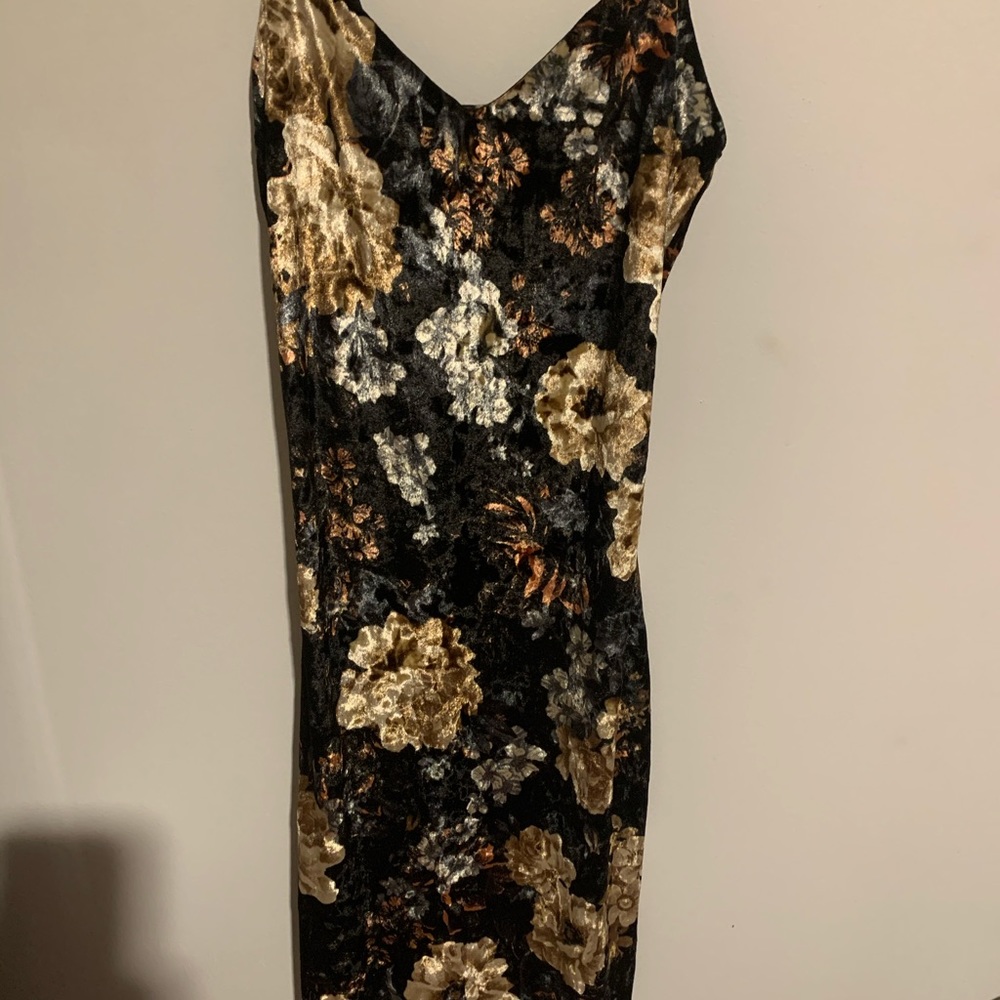 CHARLOTTE RUSSE MINI DRESS - Picture 2 of 5